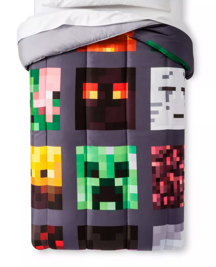 Minecraft Full Good vs Evil Reversible Kids' Comforter Gray FN