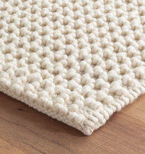Load image into Gallery viewer, Hooper Handwoven Wool Rug 2&#39;6&quot; x 8&#39; - Ivory
