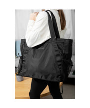 Load image into Gallery viewer, Blogilates Over the shoulder Gym bag - Black
