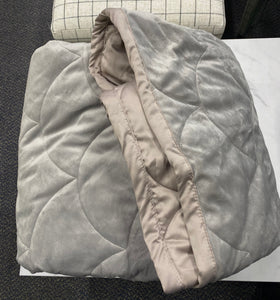 Full/Queen Reversible Blanket Gray - Nikki Chu