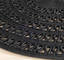 Load image into Gallery viewer, Bowline Handwoven Indoor/Outdoor Round Rug 10&#39; Black
