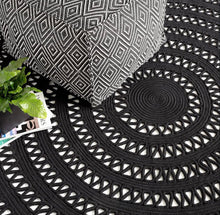 Load image into Gallery viewer, Bowline Handwoven Indoor/Outdoor Round Rug 10&#39; Black
