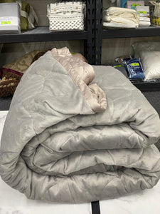 Full/Queen Reversible Blanket Gray - Nikki Chu