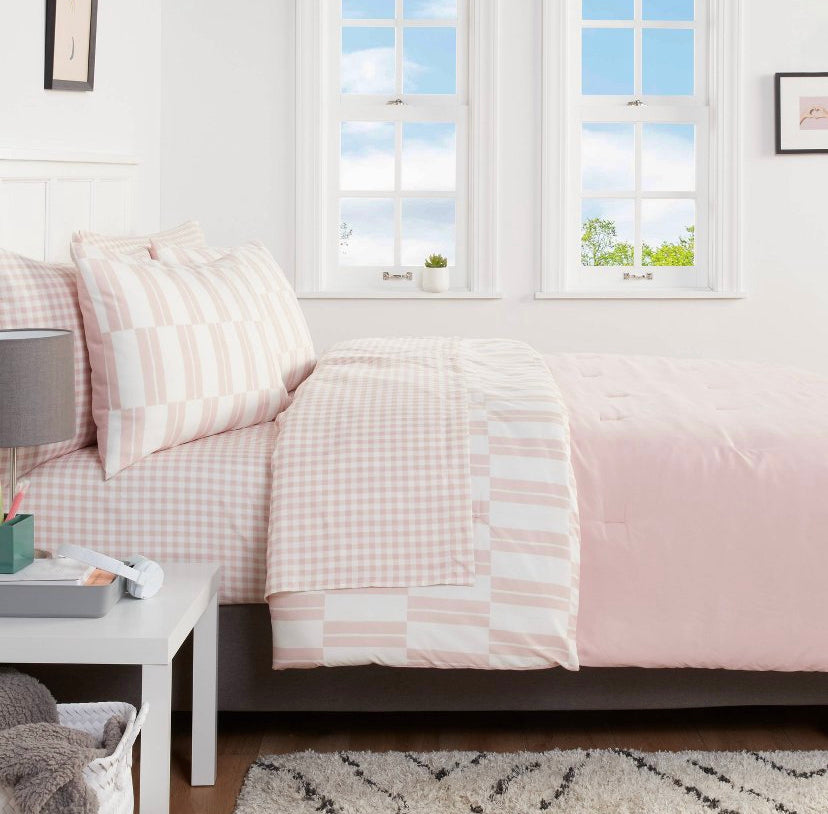 7pc King Dash Stripe Printed Microfiber Reversible Comforter & Sheets Set