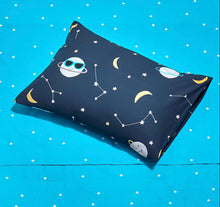 Load image into Gallery viewer, Hello Spud 100% Cotton 4pc Cool Space Dudes Toddler Comforter Set
