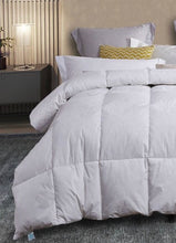 Load image into Gallery viewer, Twin Feather &amp; Down Comforter - Martha Stewart
