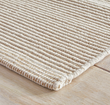 Load image into Gallery viewer, Haverhill Handwoven Cotton Rug Natural 2&#39;x3&#39;
