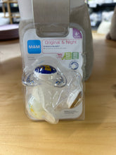 Load image into Gallery viewer, 3pk. MAM 6M+ Pacifier - Variety
