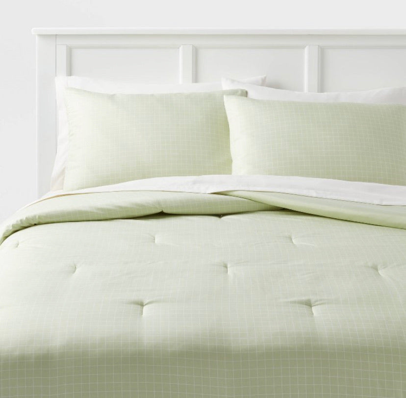 Twin/Twin Extra Long Printed Comforter Set Light - Green/White