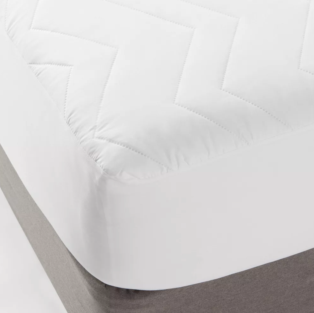 Full Machine Washable Quilted Mattress Pad