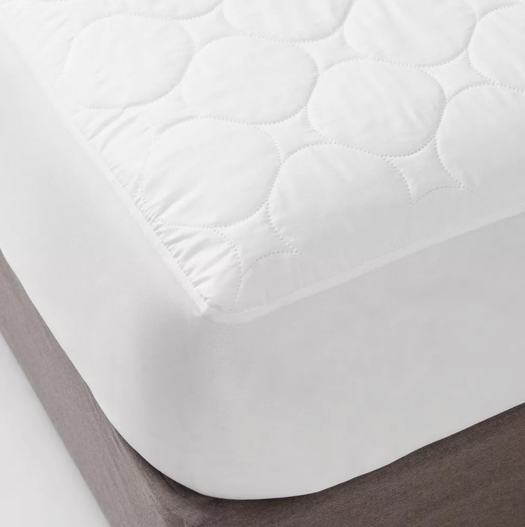 Twin/Twin XL Waterproof Quilted Mattress Pad