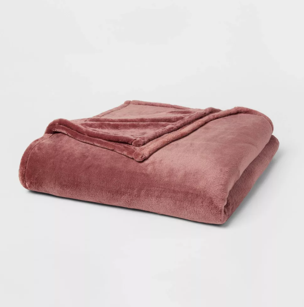 Full/Queen Microplush Bed Blanket Berry