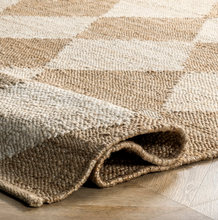 Load image into Gallery viewer, Louie Diamond Checkerboard Jute Area Rug Natural 5'x8'

