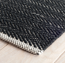 Load image into Gallery viewer, Herringbone Handwoven Cotton Rug  2&#39; x 3&#39;
