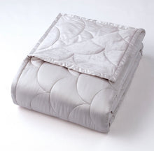 Load image into Gallery viewer, Full/Queen Reversible Blanket Gray - Nikki Chu
