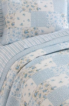 Load image into Gallery viewer, Laura Ashley Reversible Quilt Set - Twin - Blue Floral
