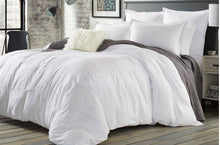 Load image into Gallery viewer, White Courtney Duvet Cover Set - Full/Queen - City Scene
